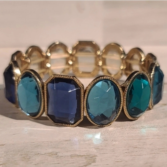 Costume FASHION Plastic LIKE JEWELS, Stretch Bracelet - Picture 11 of 13